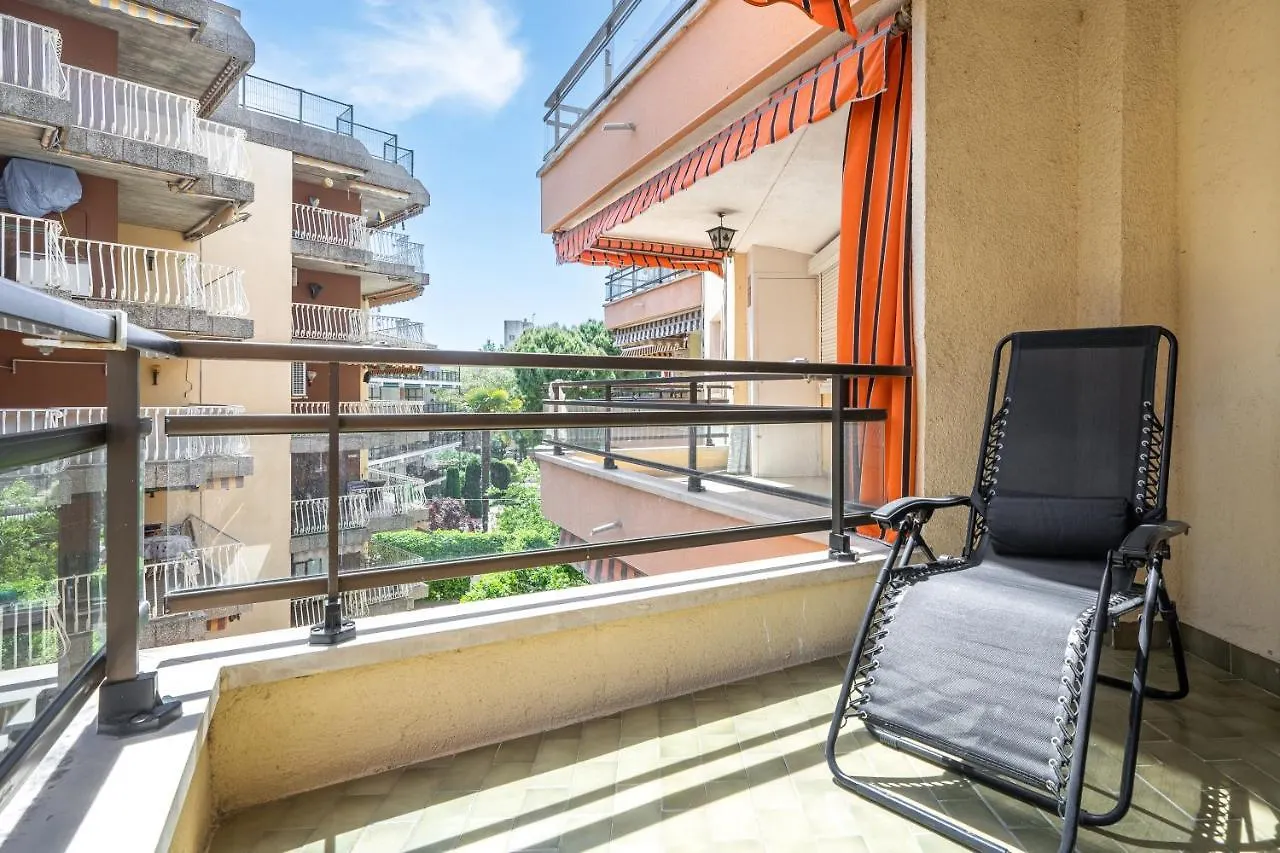 Nexo Apartment Salou 0*,